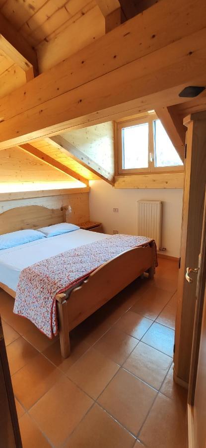 Mansarda a Carciato, trilocale in montagna Apartment Dimaro Exterior foto