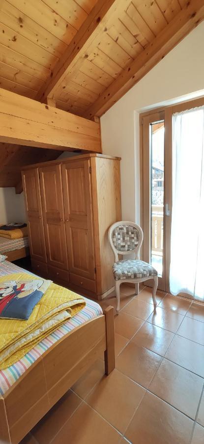 Mansarda a Carciato, trilocale in montagna Apartment Dimaro Exterior foto