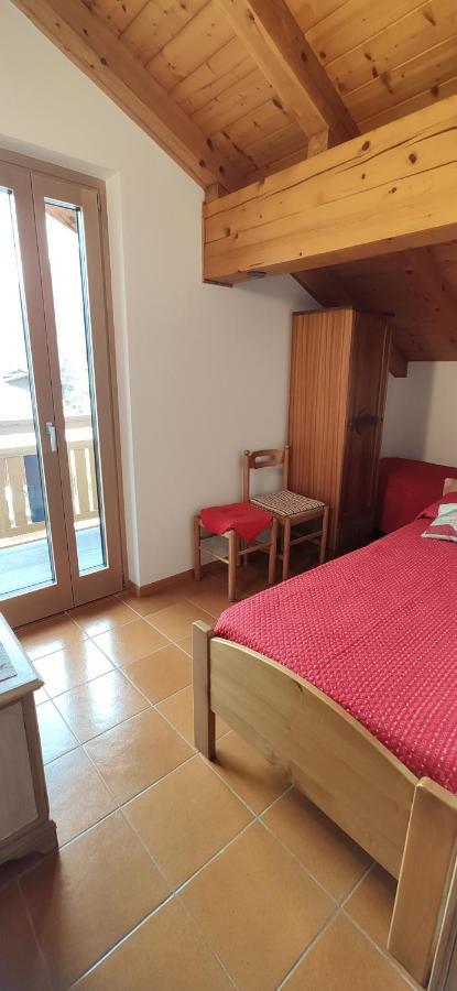Mansarda a Carciato, trilocale in montagna Apartment Dimaro Exterior foto