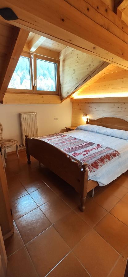 Mansarda a Carciato, trilocale in montagna Apartment Dimaro Exterior foto