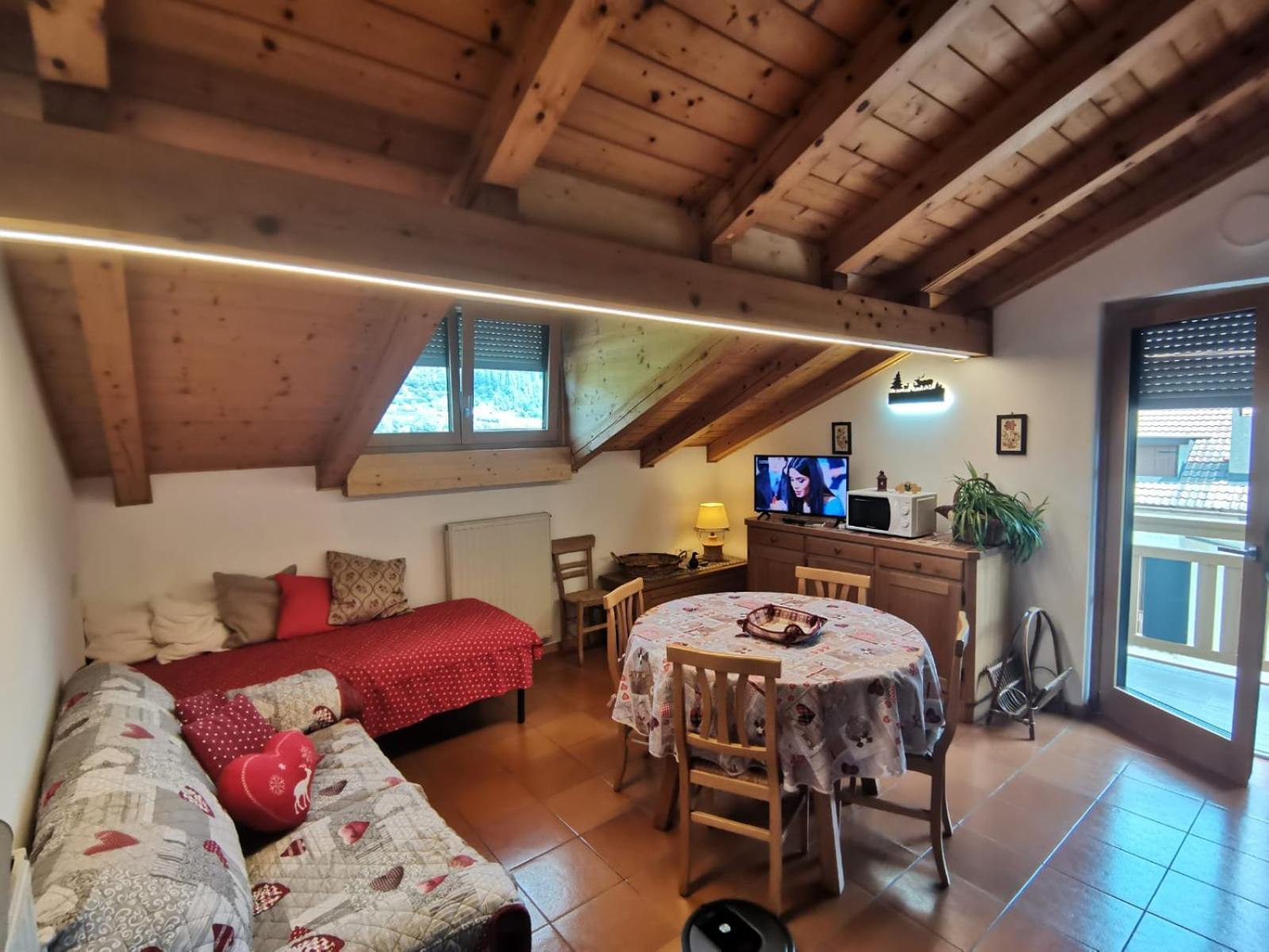 Mansarda a Carciato, trilocale in montagna Apartment Dimaro Exterior foto