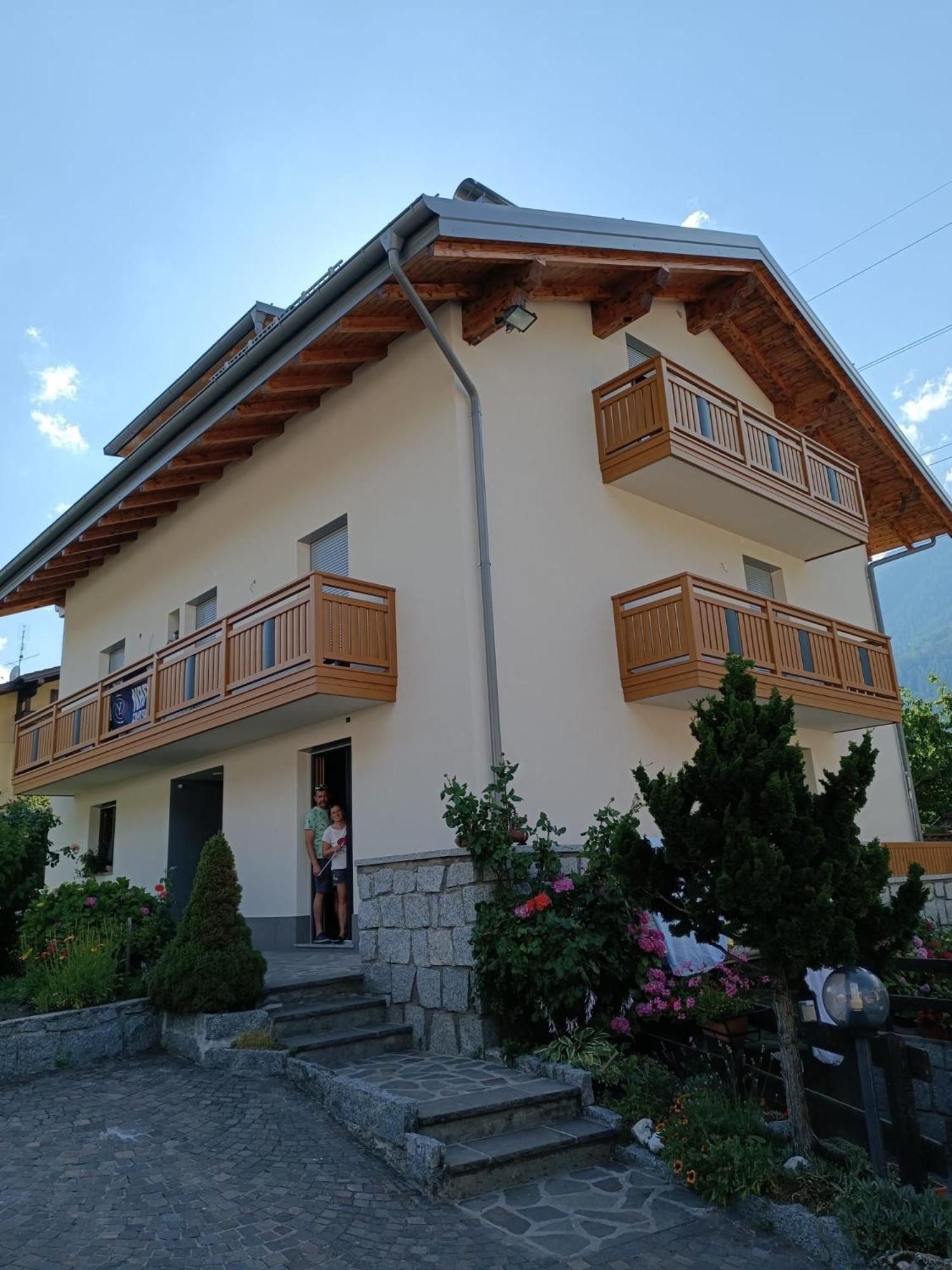 Mansarda a Carciato, trilocale in montagna Apartment Dimaro Exterior foto